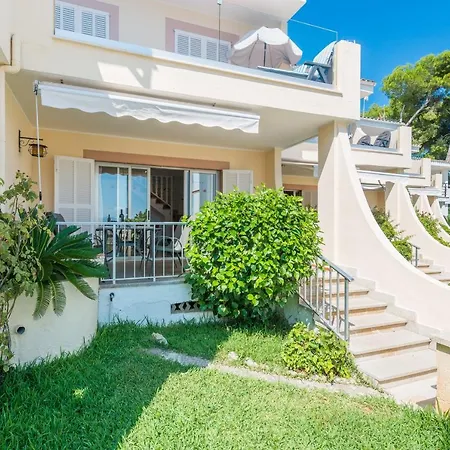 Seaside House 4, אלקודיה