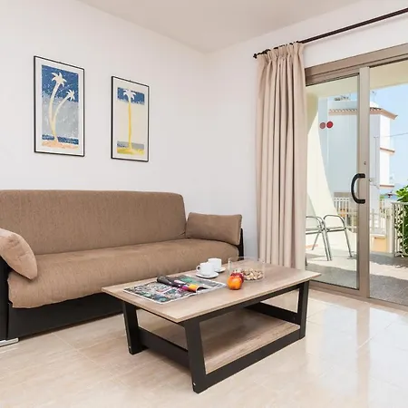 Seaside House 4, Holiday home